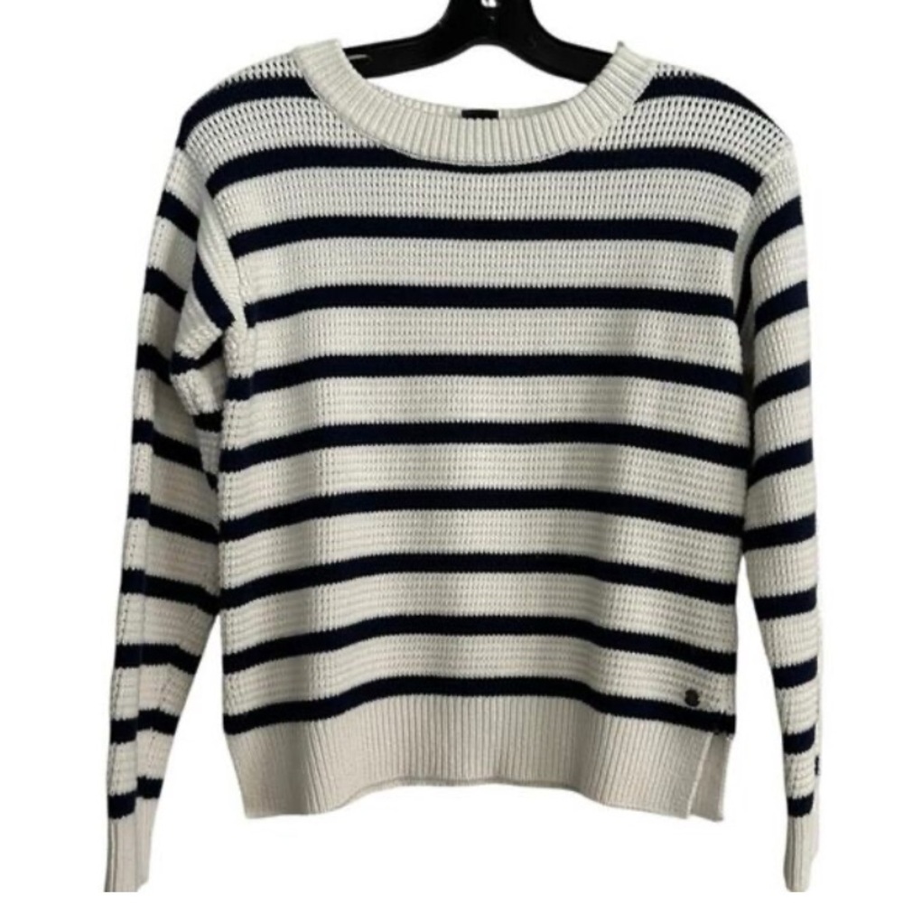 Roxy Day Dream boat neck sweater navy & white striped. Lrg on trend striped.